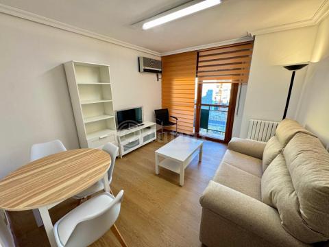 Piso junto a Plaza de España